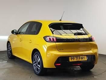 Used Peugeot 208 Allure Premium 100 HP (73 kW) 2021 Yellow Hatchback