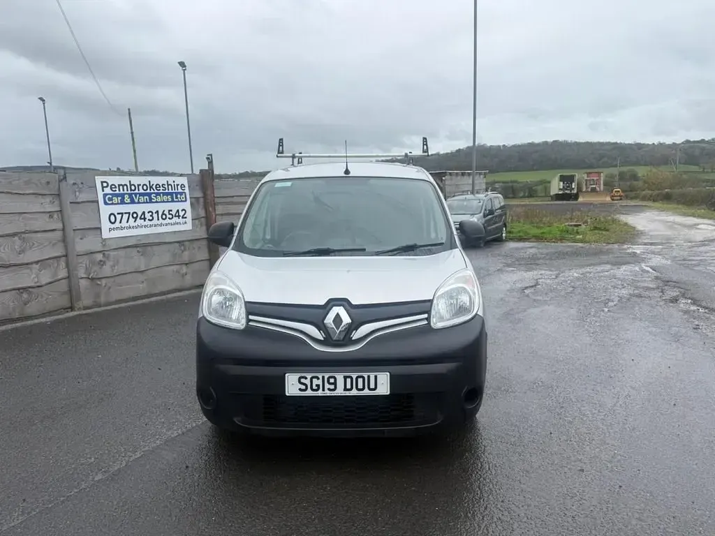 Używany Renault Kangoo Business 2019 Srebrny Minivan