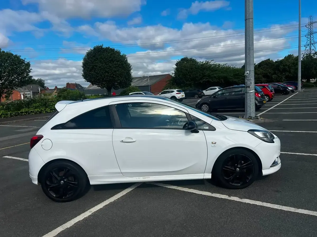 Used Vauxhall Corsa Edition 2016 White Hatchback