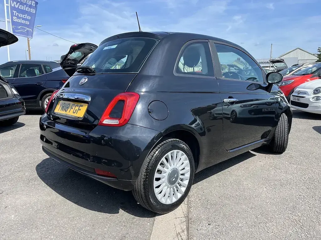 Used Fiat 500 Pop 69 HP (50 kW) 2018 Black Hatchback