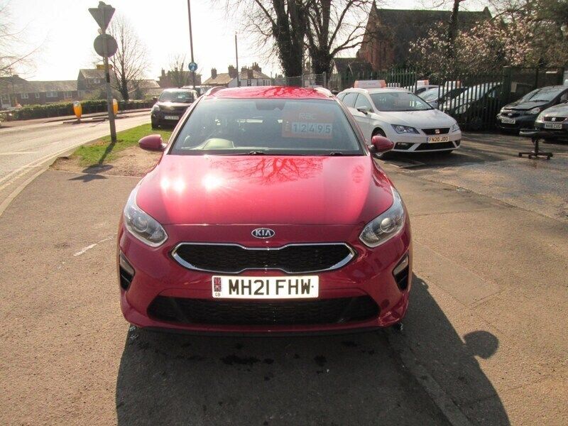 Red Used 2021 Kia Ceed 2 Estate | £10,995 (Super price) - Image 1/3