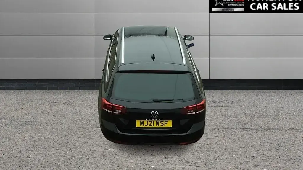 Used VW Passat SEL 150 HP (110 kW) 2021 Black Estate