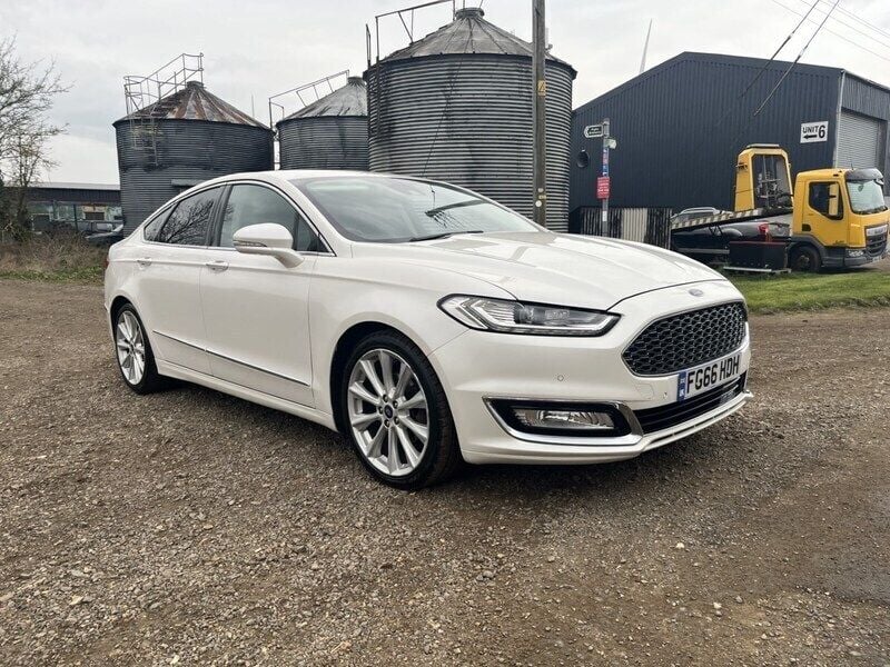 White Used 2016 Ford Mondeo Vignale Sedan | £6,995 (Good price) - Image 1/4
