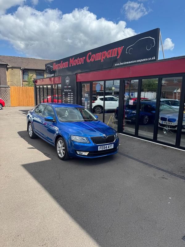 Blue Used 2014 Skoda Octavia Elegance Hatchback | £7,495 (Fair price) - Image 1/4