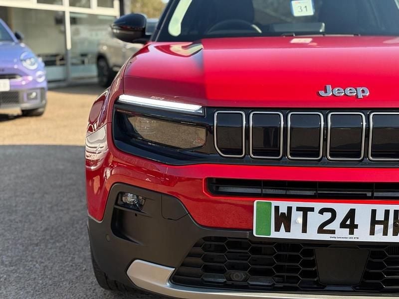 Used Jeep Avenger EV Summit 114 kW (156 HP) 2024 Red SUV