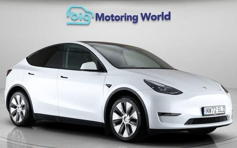 White Used 2022 Tesla Model Y Long Range AWD SUV | £24,600 (Fair price) - Image 1/4
