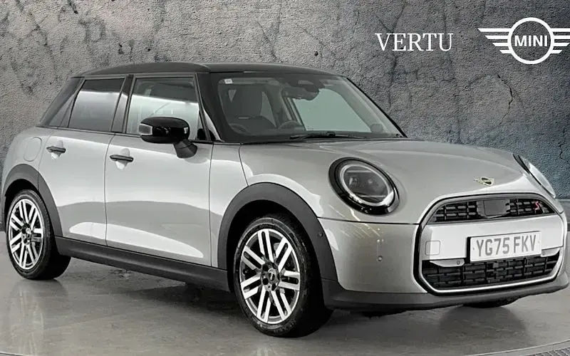 Used Mini Cooper Classic 150 kW (204 HP) 2025 Hatchback