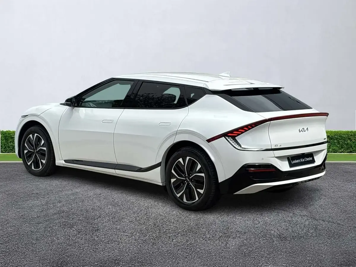 Used Kia EV6 GT-Line 236 kW (321 HP) 2024 White SUV