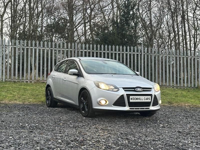 Used Ford Focus Zetec 2013 Silver Hatchback