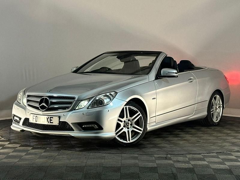 Used Mercedes E250 201 HP (147 kW) 2011 Silver Cabriolet