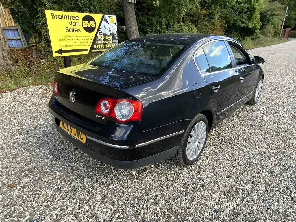 Second-hand VW Passat Highline 140 CP (102 kW) 2009 Negru Berlinǎ