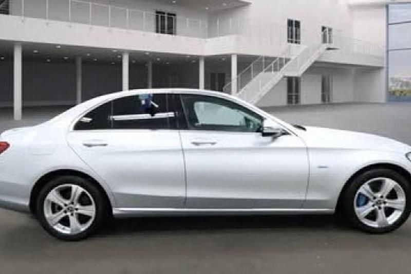 Used 2016 Mercedes C350 Sedan | £9,200 (Good price) - Image 1/1