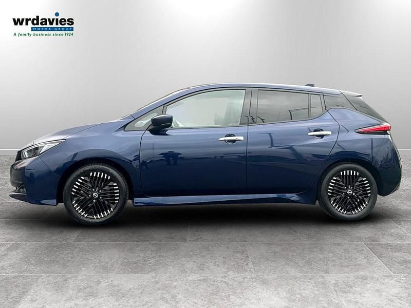 Used Nissan Leaf Tekna 110 kW (150 HP) 2023 Blue Hatchback