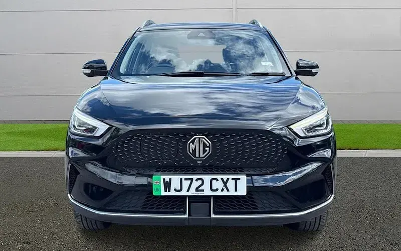 Käytetty MG ZS Trophy 114 kW (156 HP) 2022 Musta Katumaasturi