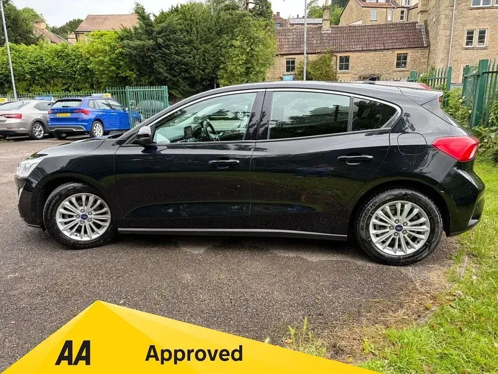 Used Ford Focus Titanium 125 HP (91 kW) 2019 Black Hatchback