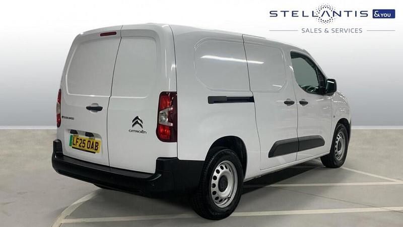 Used Citroën e-Berlingo 98 kW (134 HP) 2025 White MPV