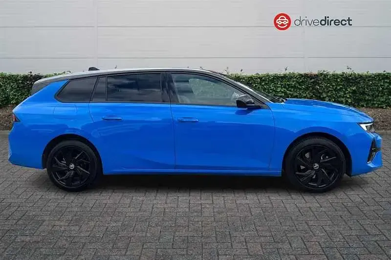 Used Vauxhall Astra S 130 HP (95 kW) 2025 Blue Estate