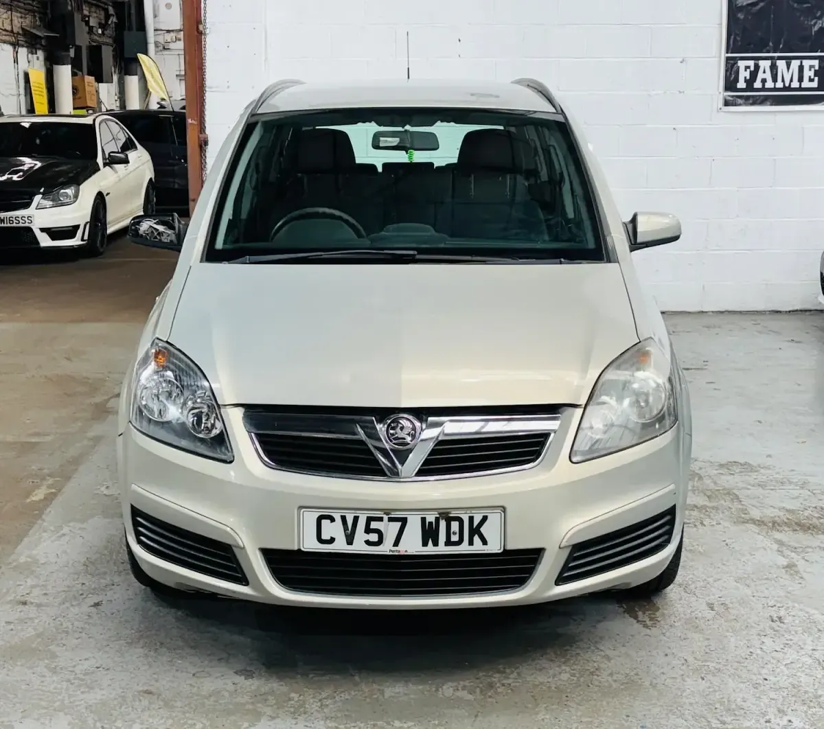 Used Vauxhall Zafira Club 105 HP (77 kW) 2007 Beige MPV