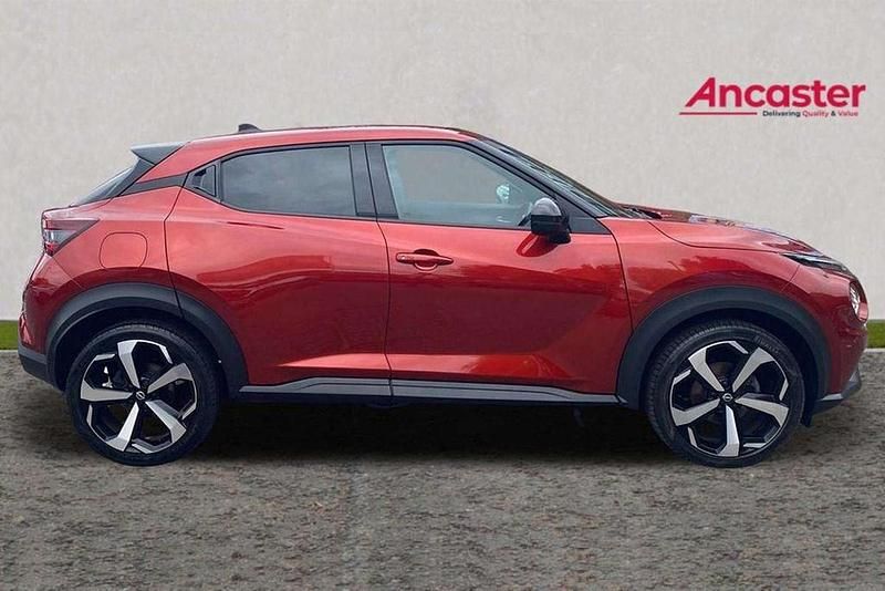 Used Nissan Juke Tekna 114 HP (83 kW) 2022 Red SUV