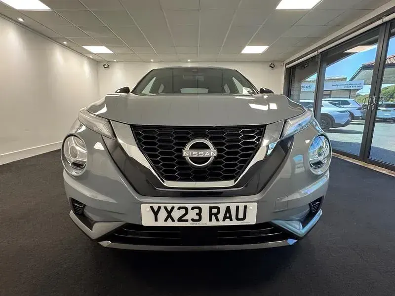 Used Nissan Juke N-Connecta 114 HP (83 kW) 2023 Grey SUV