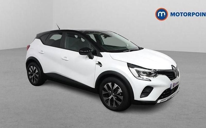 Used Renault Captur LIMITED 91 HP (66 kW) 2022 White/black SUV