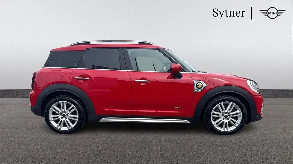 Used Mini Cooper S Countryman Exclusive 219 HP (161 kW) 2022 Red SUV