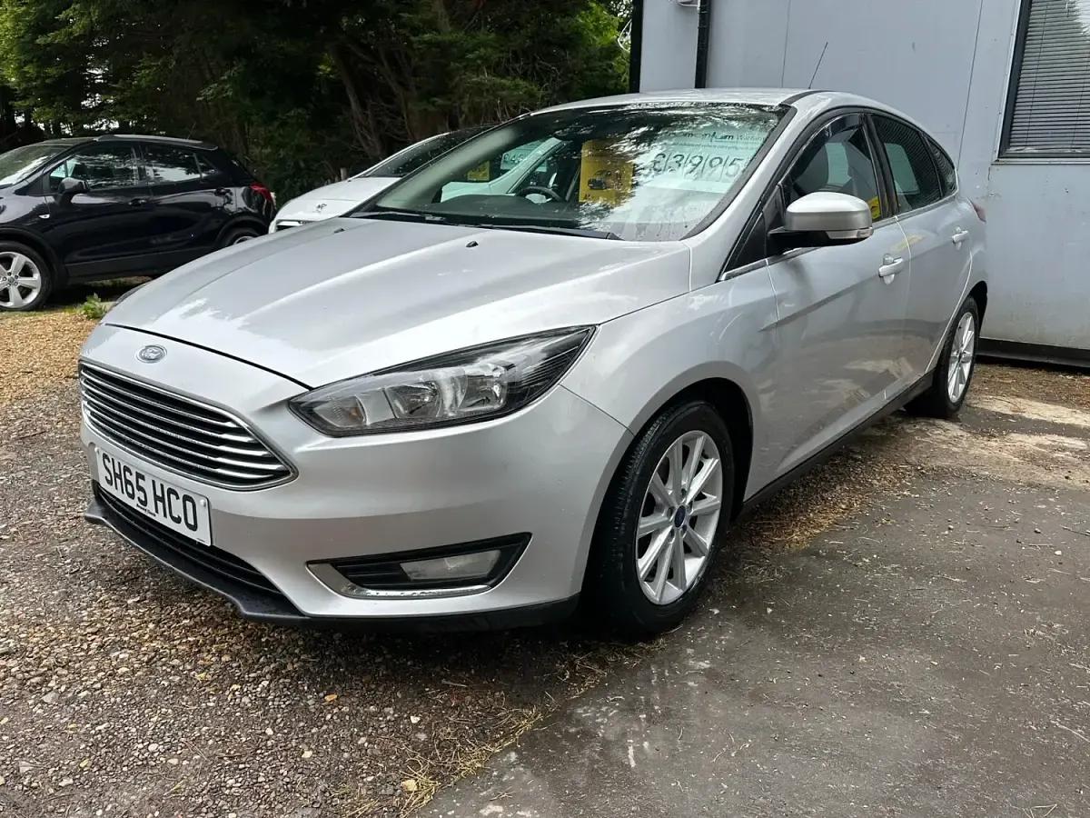 Used Ford Focus Titanium 115 HP (84 kW) 2015 Silver Hatchback