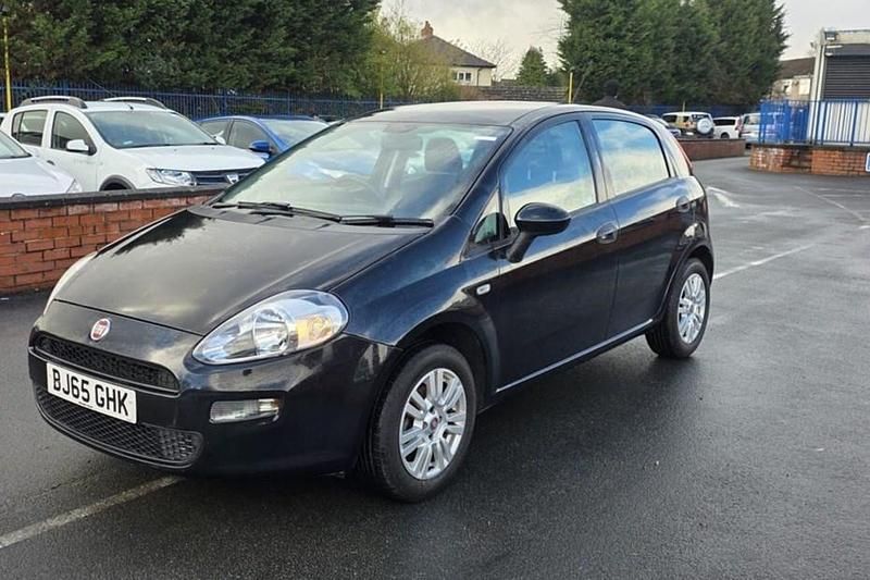 Used Fiat Punto Pop 2015 Black Hatchback