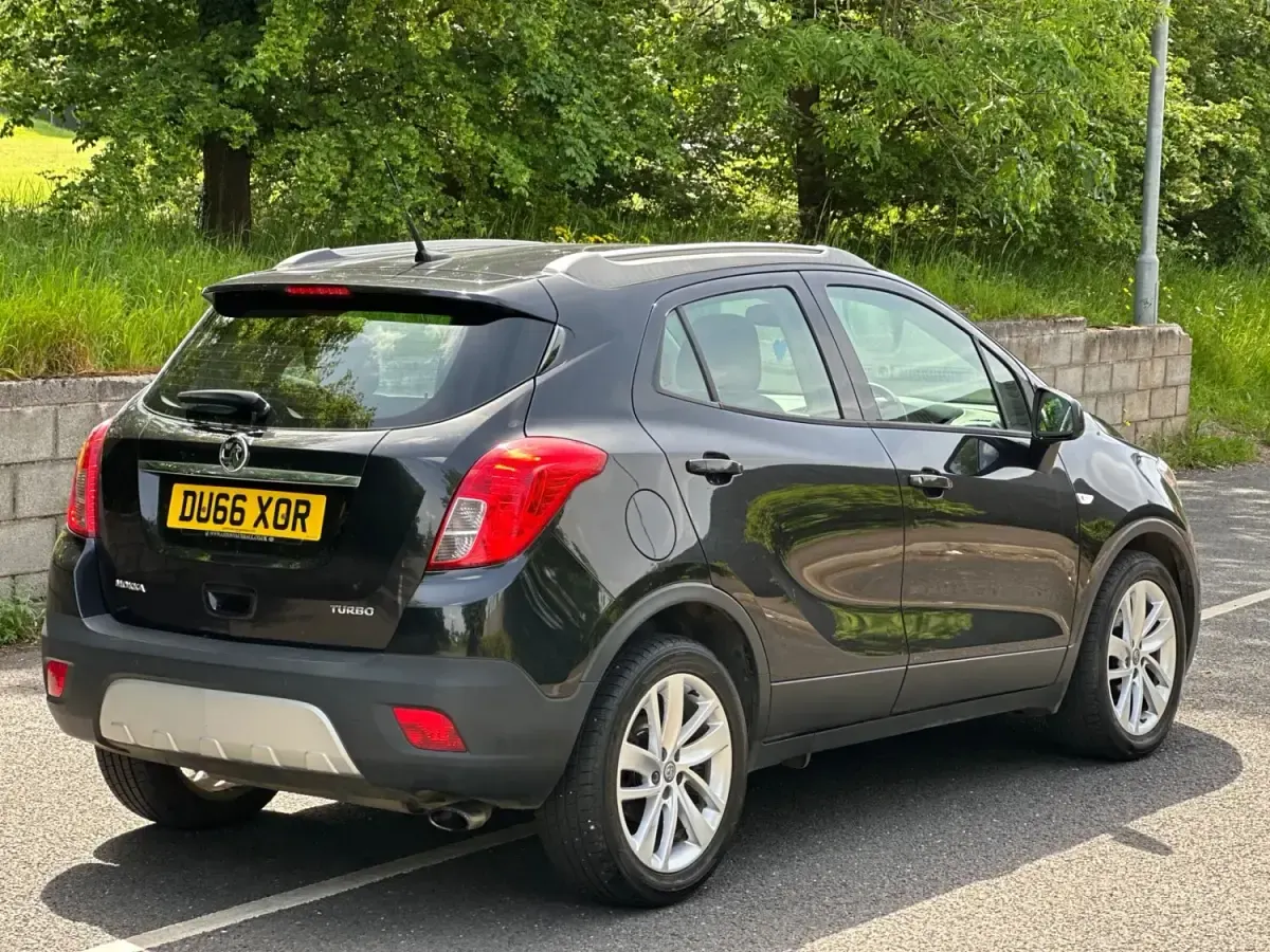 Używany Vauxhall Mokka 140 KM (102 kW) 2016 Czarny SUV