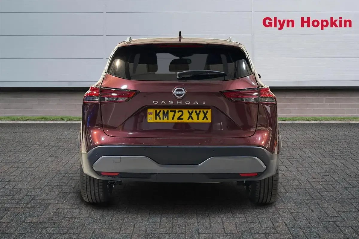 Used Nissan Qashqai Tekna 140 HP (102 kW) 2022 Red SUV