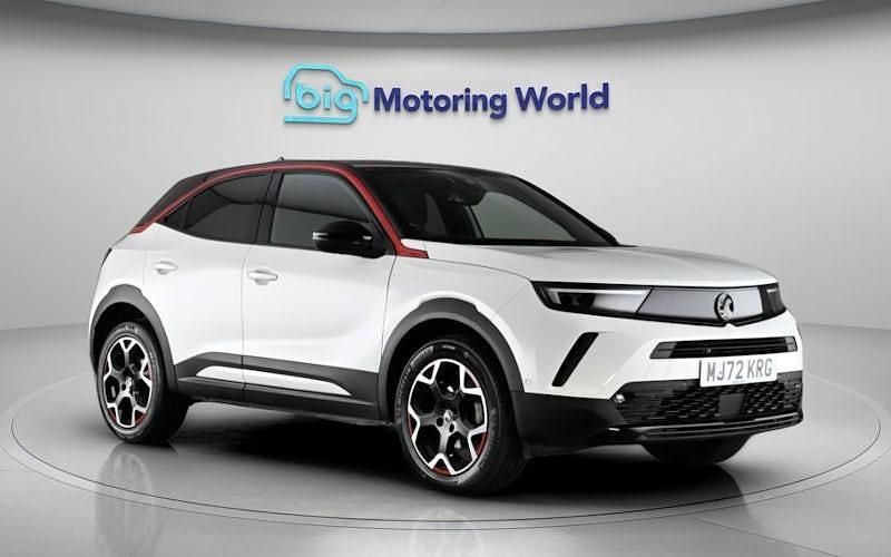 Used Vauxhall Mokka GS Line 131 HP (96 kW) 2022 White SUV