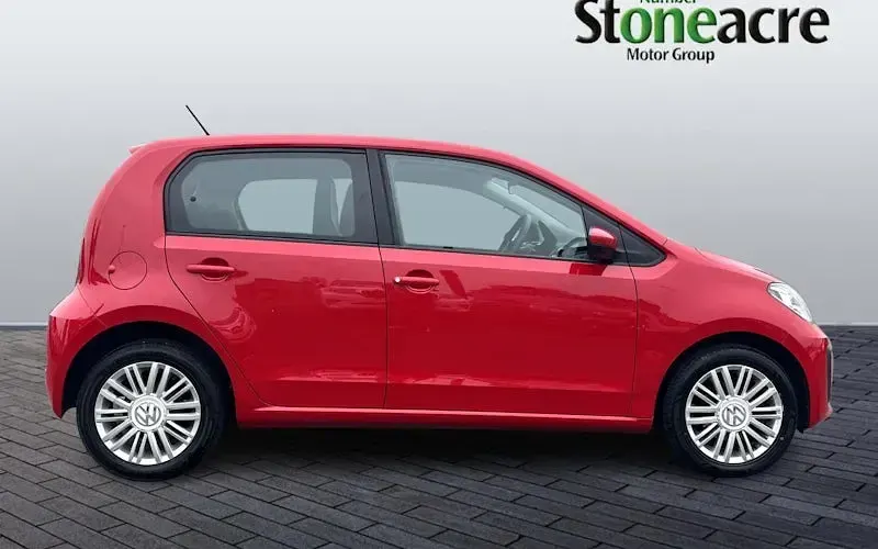 Used VW up! Move 60 HP (44 kW) 2016 Red Hatchback