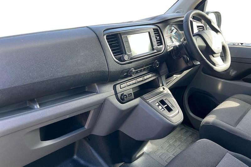 Used Peugeot e-Expert 98 kW (134 HP) 2022 Grey Van