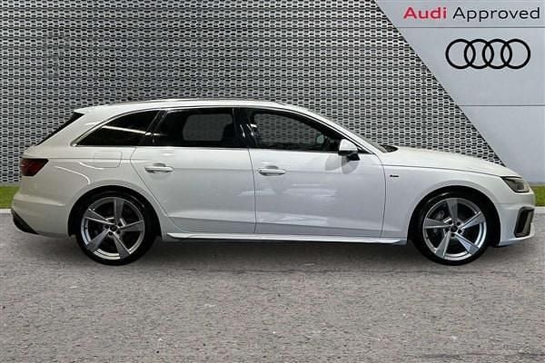 Used Audi A4 S-Line 201 HP (147 kW) 2024 White Estate