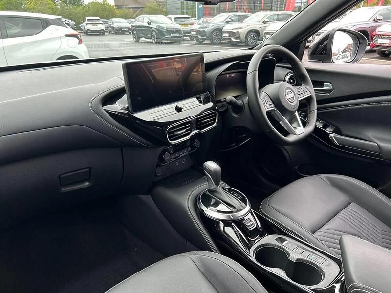 Used Nissan Juke Tekna 143 HP (105 kW) 2025 Silver SUV