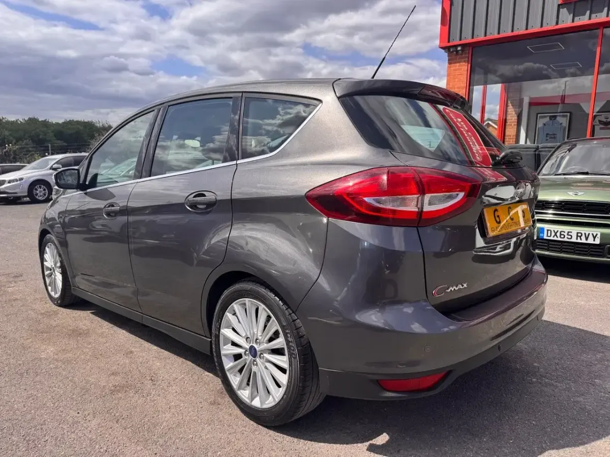 Used Ford C-MAX Titanium 120 HP (88 kW) 2015 Grey MPV