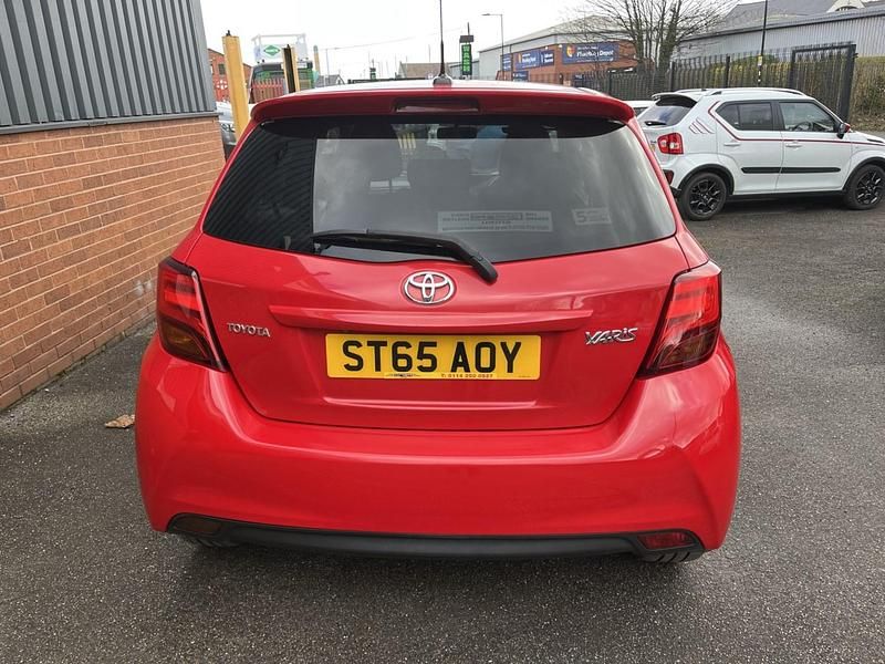 Used Toyota Yaris Sport 2015 Red Hatchback