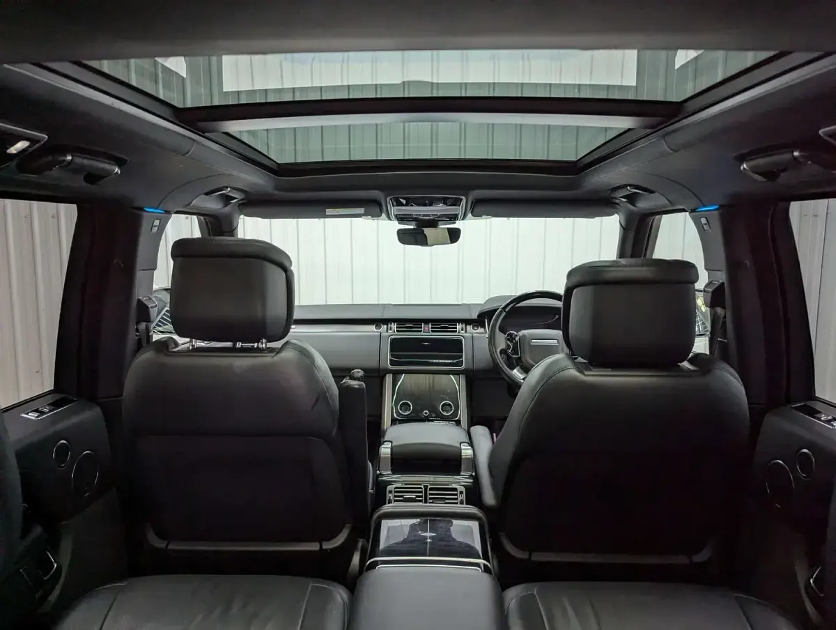 Used Land Rover Range Rover 525 HP (386 kW) 2020 Blue SUV