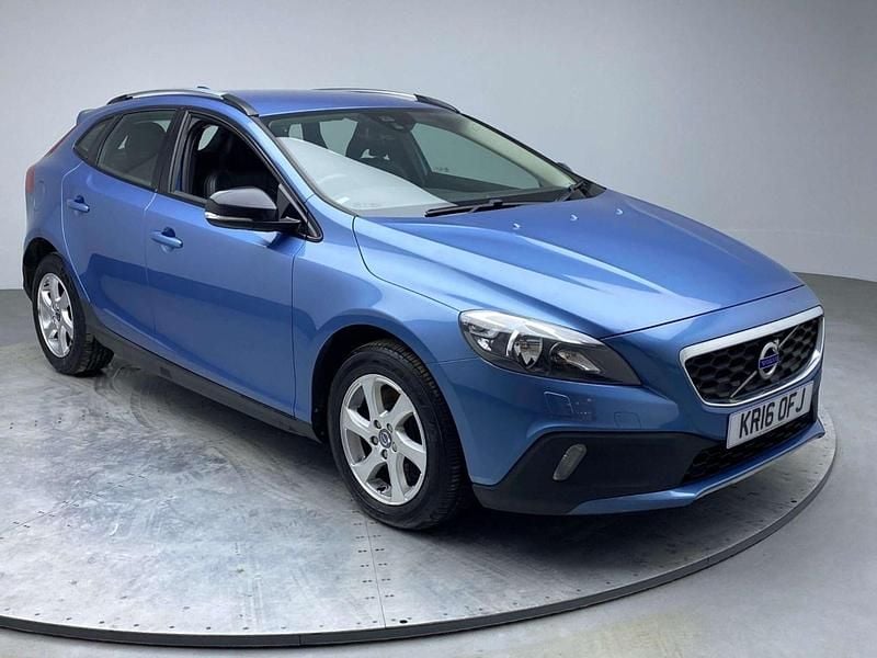 Used Volvo V40 SE 2016 Blue Hatchback