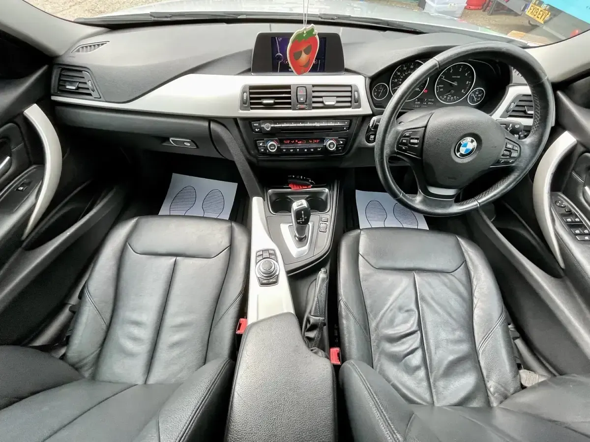 Used BMW 320 Efficient Dynamics 161 HP (118 kW) 2013 Silver Sedan