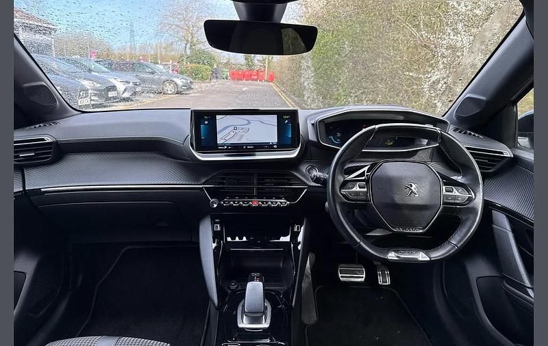 Used Peugeot e-208 GTi 98 kW (134 HP) 2021 White Hatchback