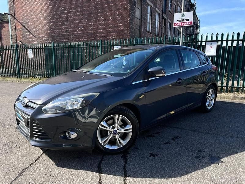 Used Ford Focus Zetec 115 HP (84 kW) 2011 Grey Hatchback