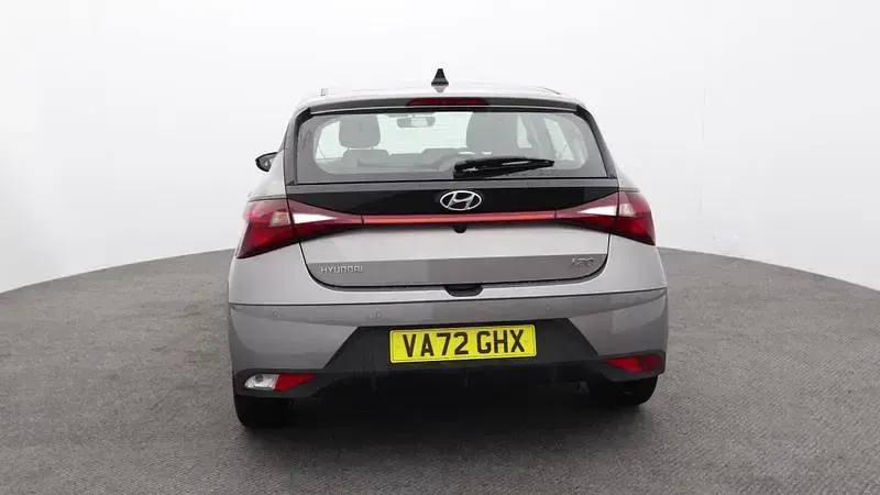 Used Hyundai i20 SE 100 HP (73 kW) 2023 Bronze Hatchback