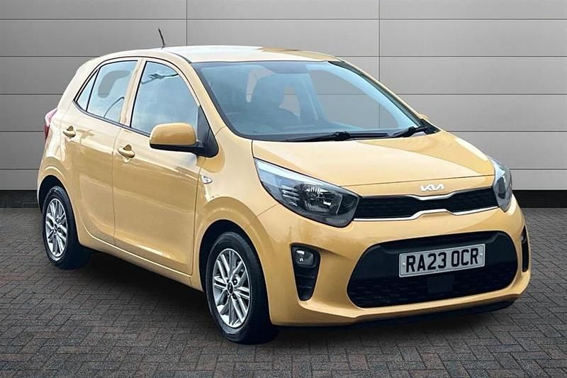 Used Kia Picanto 66 HP (48 kW) 2023 Yellow Hatchback