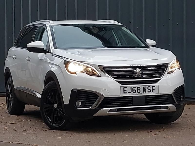 White Used 2019 Peugeot 5008 Allure SUV | £13,998 (Fair price) - Image 1/4
