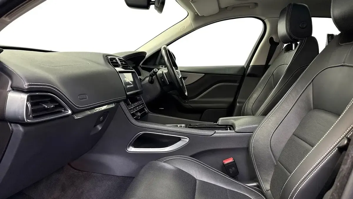Used Jaguar F-Pace Chequered Flag 250 HP (183 kW) 2019 Grey SUV
