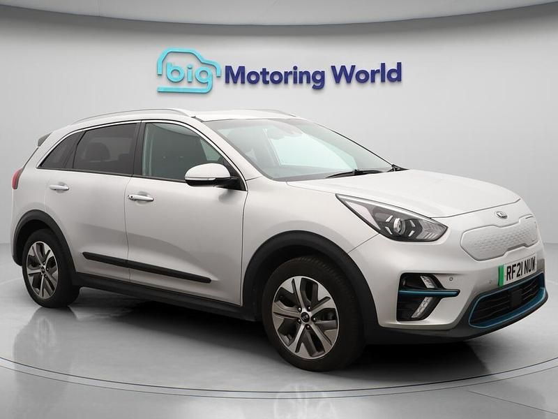 Silver Used 2021 Kia e-Niro 3 SUV | £12,300 (Good price) - Image 1/4