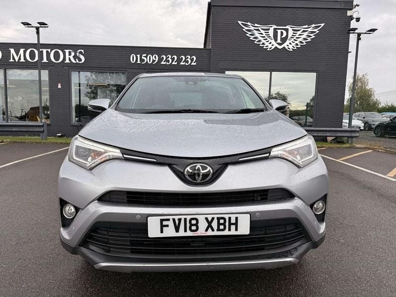 Used Toyota RAV4 151 HP (111 kW) 2018 Silver SUV