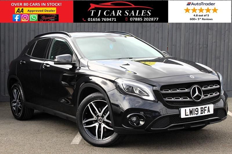 Used Mercedes GLA180 Urban 122 HP (89 kW) 2019 Black SUV