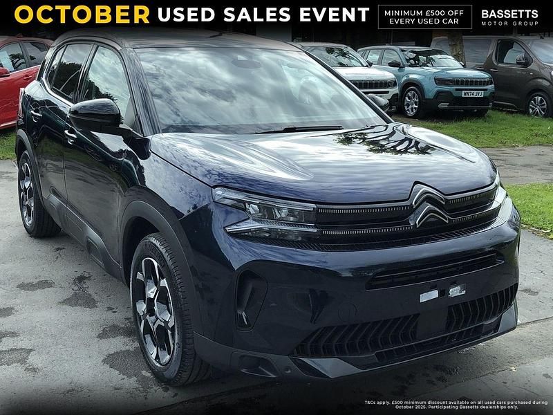 Grey New 2025 Citroën C5 PureTech Hatchback | £23,995 (Fair price) - Image 1/4